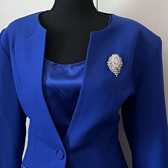 Caramia 3‑piece blue crepe skirt suit (size 14) classic conservative elegance - Picture 1 of 6